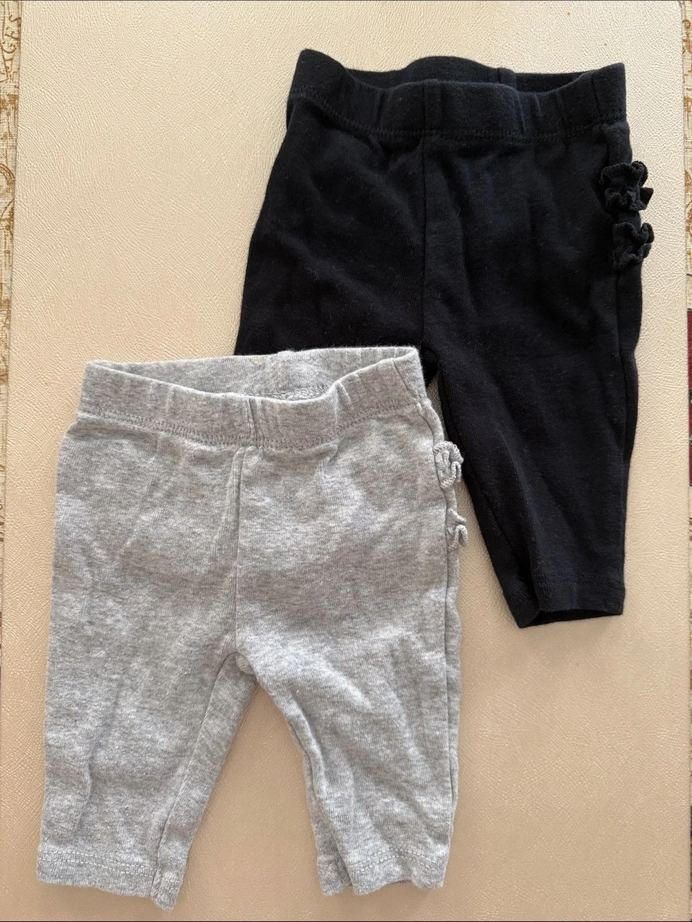 Carter's Black & Gray Ruffle Leggings Set - Girls